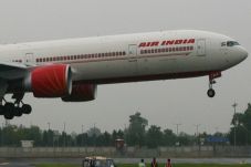 Pilot India Daratkan...