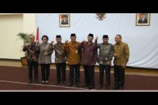 Pimpinan KPK Minta Direktur...