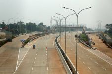 Terkena Proyek Tol Desari,...