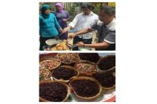 Cak Eko Ajarkan Ibu-ibu...