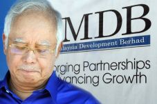 Najib Razak Hadapi 21...