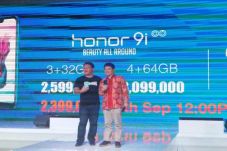 Honor 9i, Desain Cermin...