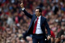 Arsenal Menang, Unai...