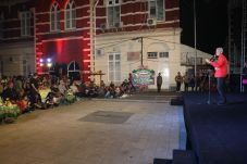 Kota Lama Butuh Ruh,...