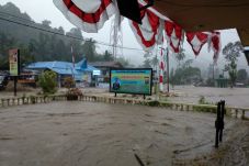 Banjir Bandang dan Longsor,...
