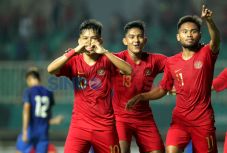 Eksekusi Penalti Luthfi...