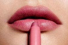 Padu Padan Riasan Lipstik...