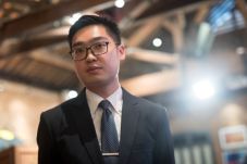 Hong Kong Larang Partai...