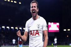 Striker Harry Kane dan...