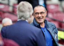 Maurizio Sarri Keluhkan...