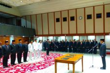 Anies Baswedan Rotasi...