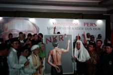 Yenny Wahid Bersama...