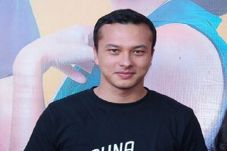 Nicholas Saputra Tambah...