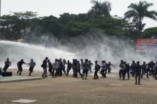 Polda Banten Gelar Simulasi...