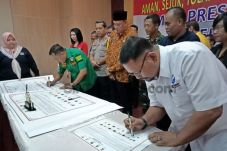 Deklarasi Kampanye Damai,...