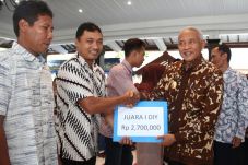 Sleman Beri Penghargaan...