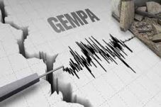 Tiga Gempa Besar Guncang...