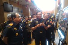 Bea Cukai Tambah Dua...
