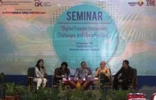 OJK Sosialisasikan Keuangan...