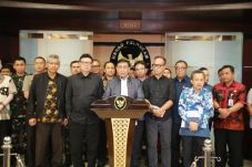 Palu dan Donggala Diguncang...