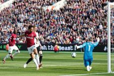 Gol Backheel Anderson...