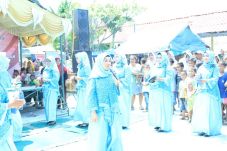 Komunitas Masyarakat...