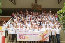 Alumni FHUI 98 Berkomitmen...
