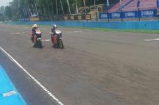Pembalap Cornering Indonesia...