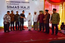Bank Sinarmas Luncurkan...