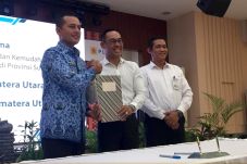 Tarik Minat Investor,...