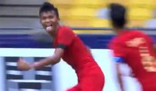 Babak I: Tendangan Sutan...