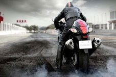 Suzuki Resmi Datangkan...