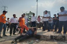 Tewas Dikeroyok, Polisi...
