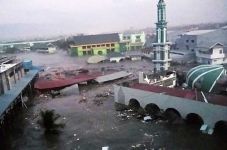 Ilmuwan: Bentuk Teluk...