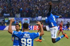 4 Pemain Persib dan...