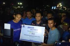Bantu Korban Gempa,...