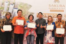 Sakura Garden City Gandeng...