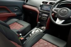 Ubah Interior, Toyota...