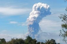 Erupsi, Gunung Soputan...