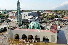Gempa Sulteng, Kanada...