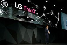 Resmi Meluncur LG V40...