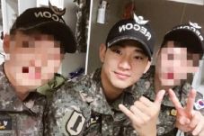 Kim Soo Hyun Pakai Seragam...
