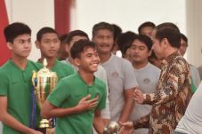 Jokowi Janjikan Carikan...