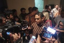 Pengganti RS, Sekjen...