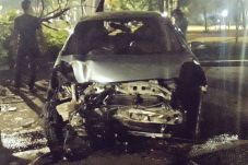 Toyota Yaris Tabrak...