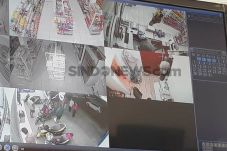 Perampokan Minimarket...