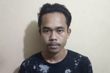 Polisi Tangkap Penjual...