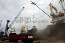 Pelindo III Relokasi...