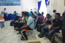 36 Orang Korban Gempa...