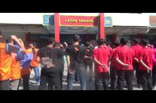 Kericuhan di Lapas Sragen,...